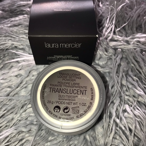Laura Mercier Translucent Powder - Picture 2 of 4